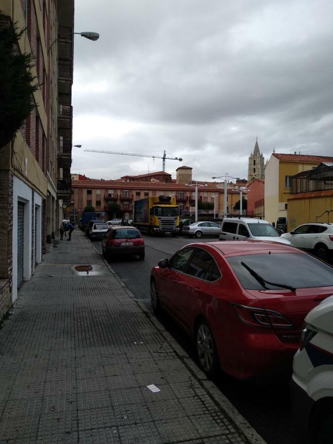 Alojamientos Turisticos Victor De Los Rios León Kültér fotó